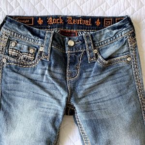 Rock Revival Betty Straight Size 25/31